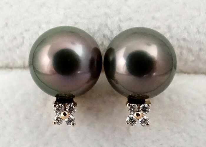 No Reserve Price - Tahitian Pearls, Rikitea Pearls, Violet Peacock AAA 9.2, 9.22 mm - 18 kt. Yellow gold - Earrings - Diamonds