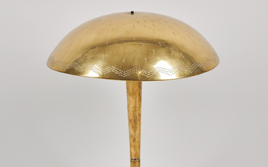 PAAVO TYNELL. TABLE LAMP. Model 5061 Manufactured by Taito Oy. 1940s.