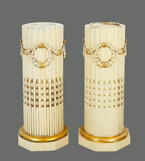 Pair of column stands