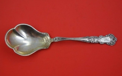 Pansy by International Sterling Silver Berry Spoon scalloped bowl 8 3/4"
