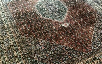 Quality Large Hand Knotted Persian Oriental Carpet