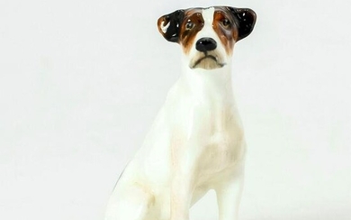 Royal Doulton Dog Figurine, Seated American Foxhound K7