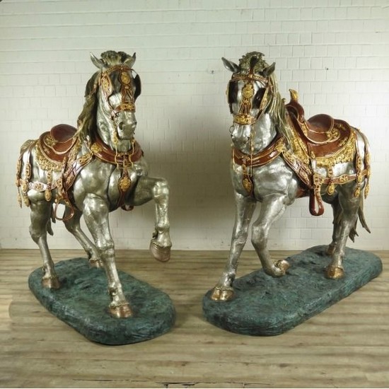 S. Keliam - Sculpture, a pair of life-size horses - each 190 cm high (2) - Bronze - Late 20th century