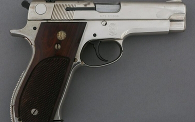 SMITH AND WESSON MODEL 39-2 9mm PISTOL