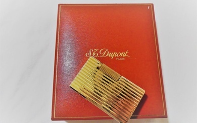 S.T. Dupont - S.T. Dupont modello D 57 - ST Dupont model D 57, petrol lighter, year 1953, in gold plated bronze, serial number N°