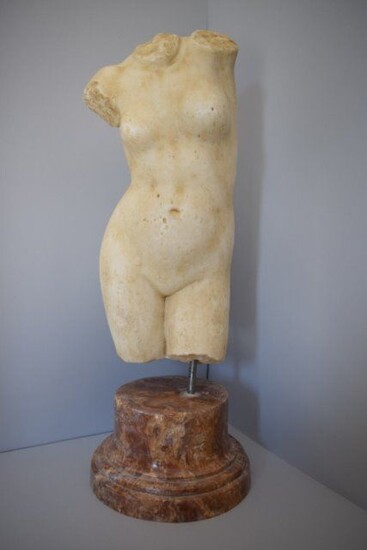 Sculpture, Torso of Venus - Statuary marble - 20th century