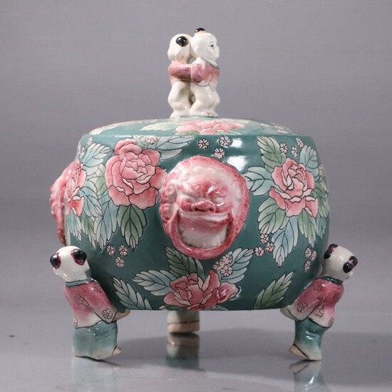 Unique Chinese Porcelain Covered Bowl on Legs, Figures