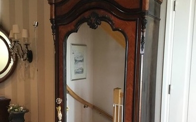 Willem III linen cupboard with mirror door and beautiful crest - Mahogany - Second half 19th century