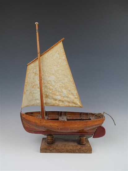 (-), houten scheepsmodel van zeilboot, h. 50, l....