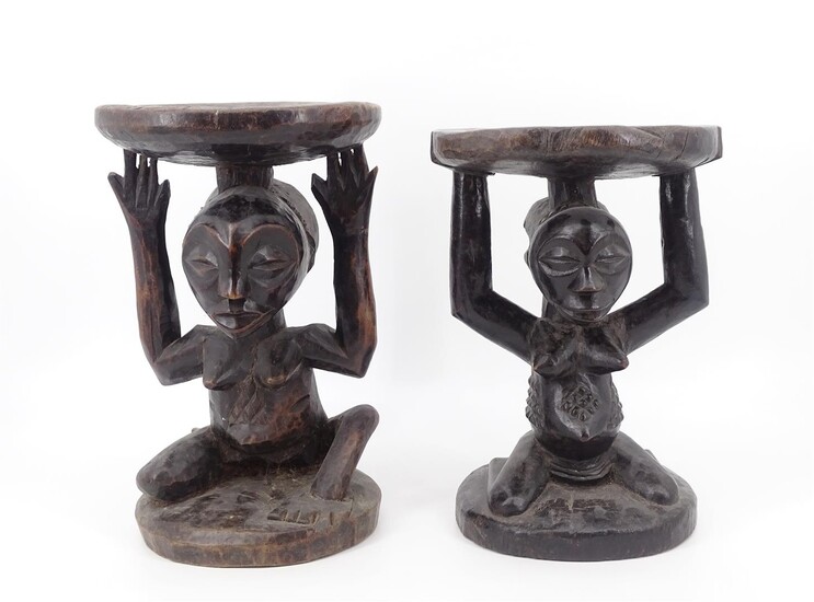 (-), stel Afrikaanse houten kariatiden krukjes, Luba, Zaire,...