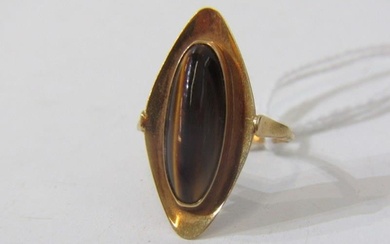 14ct YELLOW GOLD TIGER'S EYE DRESS RING, approx. 3.2 grams, ...
