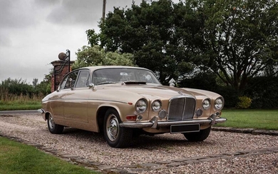 1968 Jaguar 420G Fitted with Desirable Manual Transmission