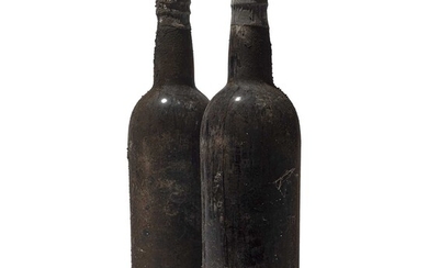 2 bottles 1935 Cockburn