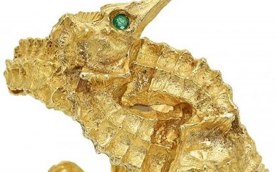55006: Emerald, Gold Bracelet The seahorse bracelet f