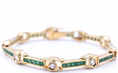 18k Yellow Gold Emerald and Diamond Bracelet