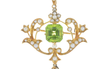 An early 20th century 15ct gold peridot and split pearl pendant, with chain.