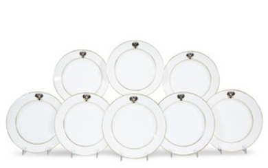 A set of eight Russian Imperial Porcelain dinner plates...