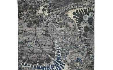 Pure Wool Abstract Design Hand-Knotted Oriental Rug