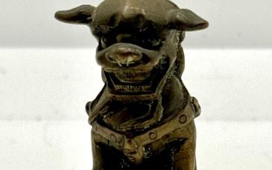 A 19TH/20TH CENTURY CHINESE BRONZE BUDDHISTIC LION SEAL, 5CM...