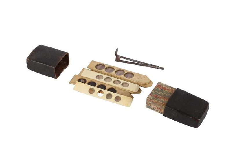 A CASED SET OF EARLY 20TH CENTURY BONE AND IVORY MICROSCROPE SLIDES