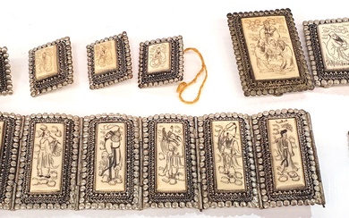 A CHINESE VINTAGE IVORY AND SILVER JEWELLERY SET