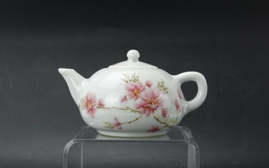 A Chinese Porcelain Teapot with Peach Blossom Art