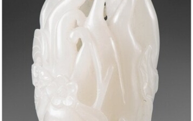 A Chinese White Jade Buddha's Hand 2-3/4 x 1-3/4