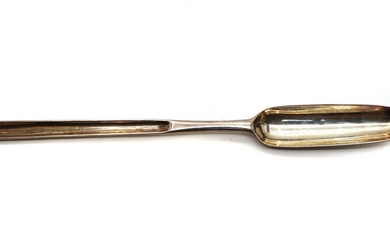A George III silver marrow scoop