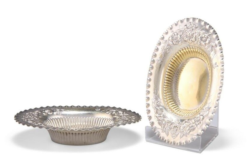 A PAIR OF AMERICAN STERLING SILVER DISHES, by Tiffany &