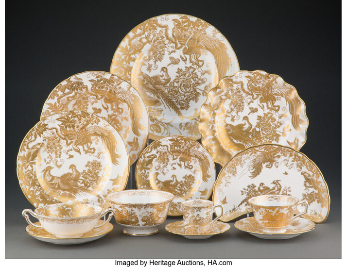 A Royal Crown Derby Gold Aves Pattern Porcelain Dinner and Coffee Service (second half of the 20th century)