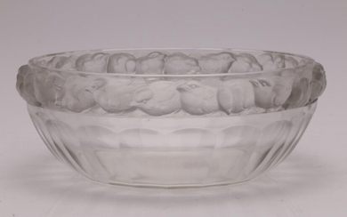 A Vintage Lalique Messanges Crystal Bowl Decorated with Frosted Bird Figural Band to Rim (Dia 24cm)