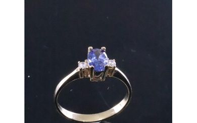 A gem set 14kt gold ring approx. 2.5 grams finger size O
