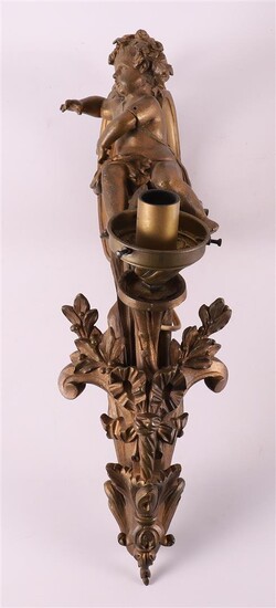 (-), A gilt bronze wall lamp in Louis...