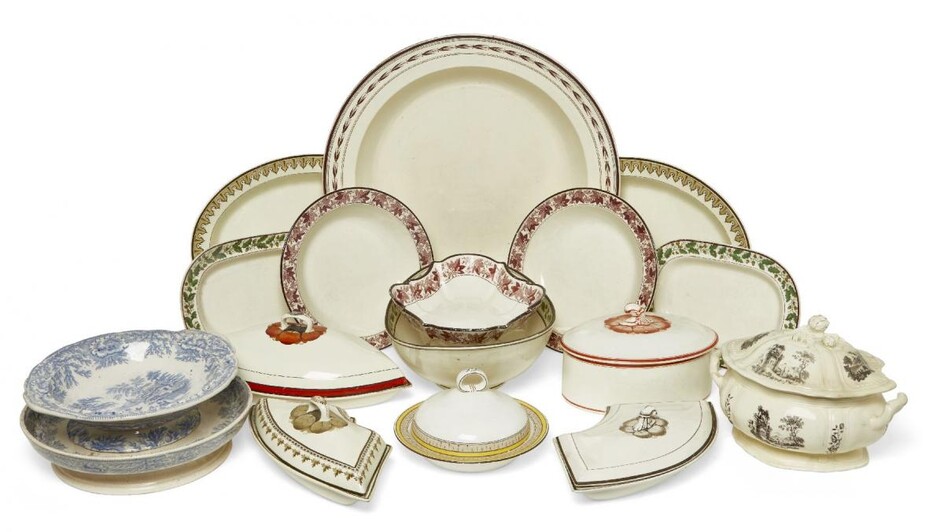 AMENDMENT: Please note there are only eight Wedgwood plates in...