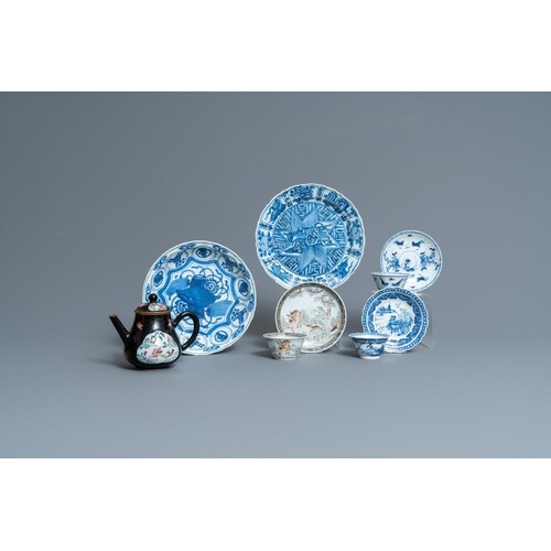 A varied collection of Chinese porcelain, Ming and QingDescr...