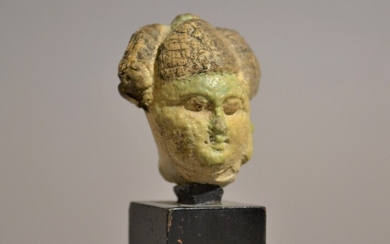 Amulette de tête d'une concubine Égypte, 3e période intermédiaire, 1070-664 avant J.-C. Faïence, H =...