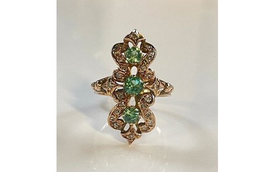 Antique Ring with diamonds and tourmaline.