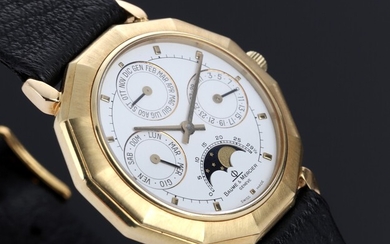 Baume & Mercier 'Riviera Triple Date Moonphase'. Men's watch in 18 kt. gold with light dial, 2000s