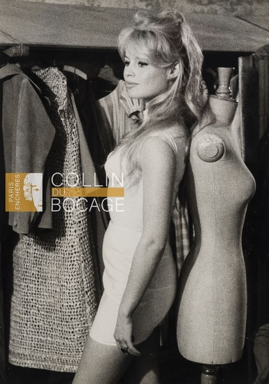 BRIGITTE BARDOT Brigitte Bardot essayant... - Lot 6 - Paris Enchères - Collin du Bocage