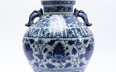 CHINESE BLUE AND WHITE YUAN DYNASTY STYLE JAR