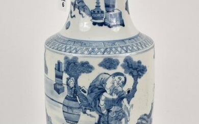 CHINESE BLUE & WHITE PORCELAIN VASE with 6 character