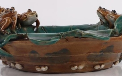 CHINESE GLAZED HAND-CRAFTED FROG-THEMED BOWL