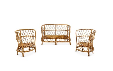 Canapé et deux fauteuils Italie années 50 - Rotin. Canapé72.00 x 120.00 x 65.00 cm...