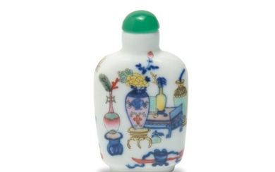 Chinese Blue and White Enameled Snuff Bottle, Daoguang