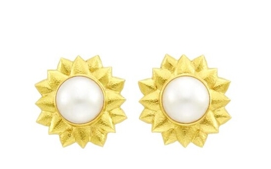 Elizabeth Locke Pair of Hammered Gold and Mabé Pearl Flower Earclips