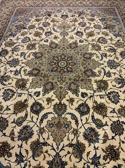 Fine Semi Antique Hand Woven Esfahan Silk&Wool