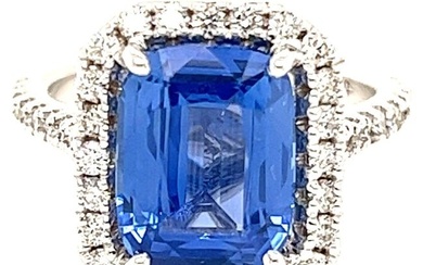 GIA Ceylon Sapphire & Diamond Ring in 18 Karat White Gold