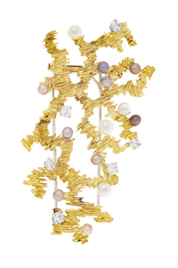Gilbert Albert, broche or 750 à motif végétal stylisé parsemée de perle de culture colorées ainsi que de diamants taille brillant, sig