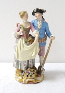LATE 19TH CENTURY MEISSEN GROUP depicting a courting couple,...