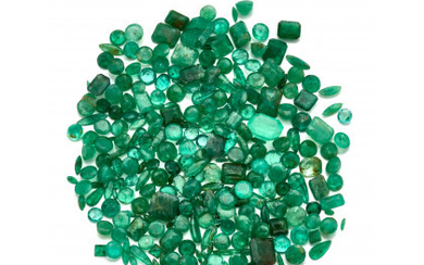 Lot of several emeralds for a total of ct. 107.14 circa.